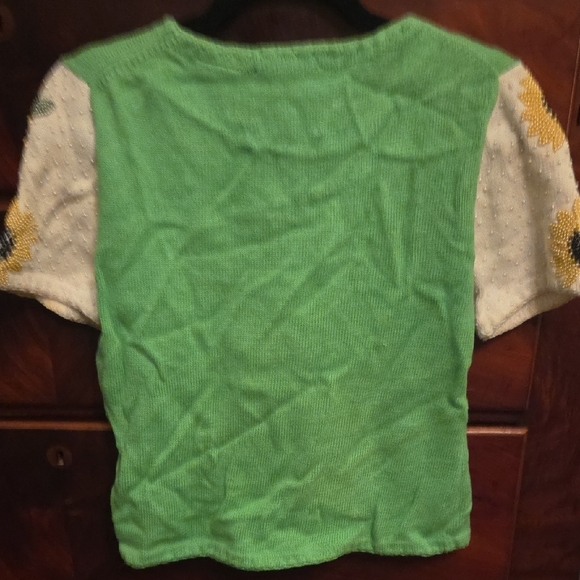 Michael Simon Woman's Small Green Sweater with Sunflower Sleeves - Picture 7 of 7